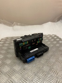 фото thumb №1, Bmw x4 f26 2018 рамка / модуль запобіжників 317033444