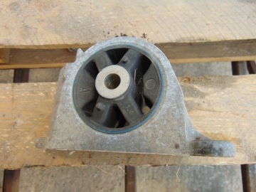 фото thumb №4, Лапи подушка двигуна mini cooper one 1.6 бензин