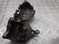 Кронштейн генератора renault megane 1 1.4 7700273712 Цена, фото thumb