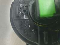 фото thumb №3, Протитуманна фара lexus rx3 toyota rav4 avensis iii 89210657