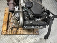 Двигатель двигатель стойку комплектный  renault dacia 1.5dci 90km k9k628 Цена, фото thumb