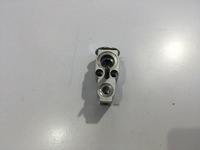 фото thumb №1, Mercedes a w177 a180 2019 клапан розширювальний