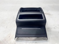 фото thumb №1, Решётка корпус задняя audi a6 c7 a7 4g0864376a