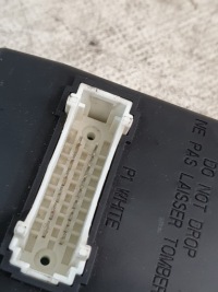 фото thumb №3, Модуль коробка bsi оригинальный номер 8201068830 renault thalia ii 10r.