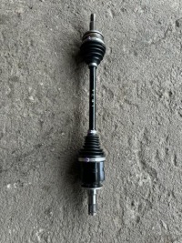 фото thumb №1, Приводной вал левый перед toyota yaris cross kross 2022 w-wa 1.5 гибрид