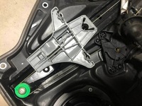 фото thumb №7, Volkswagen tiguan механизм стекло правый задняя корпус 5n0839730m