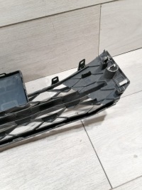 фото thumb №9, Leon iv решётка средняя бампер перед 5fa853667