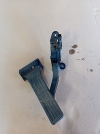 фото thumb №1, Kia ceed ii потенциометр педаль газа 32700 a6100