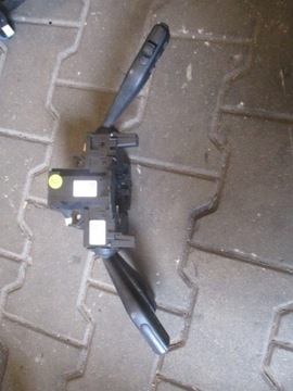 фото thumb №1, Подрулевые рычаги переключатель vw passat b6 3c9953513c