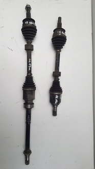 фото thumb №1, Привідний вал права ліва mazda 3 1.5 бензин 2019