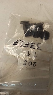 фото thumb №8, Шумоизоляция шумоизоляция капот peugeot 208 2012- клипсы