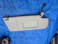 фото thumb №1, Volkswagen golf v козырёк солнцезащитный правый vw golf v 1k0857552 ?