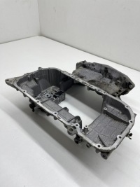 Audi a7 a6 c7 3.0 tdi cdu верхній піддон оливи масляна cała справна оригінал! Ціна, фото thumb