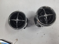 фото thumb №1, Mercedes slk r172 w172 11r- решітка обдув a1728300154