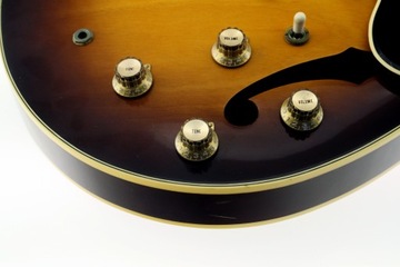 Yamaha AS 2000 1978 года выпуска, флагманская модель компании, блестящий инструмент.