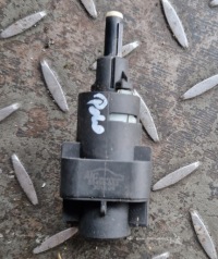 фото thumb №1, Датчик стоп-сигнал vw polo 9n 52499-533