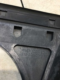 фото thumb №10, Молдинг корпус лампи mercedes-benz оригінальний номер 2108200212