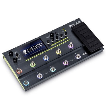 Многоэффектный гитарный процессор Mooer GE 300.