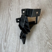 фото thumb №1, Кронштейн лампы правый alfa romeo stelvio