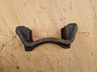 фото thumb №1, Скоба суппорт левый задняя iveco daily iv 06- 2.3 hpi 120mm