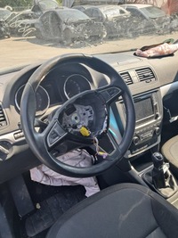 фото thumb №1, Skoda yeti 5l lift повітропровід шкіра мультифункція