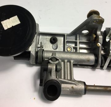 фото thumb №13, Механізм obalania підголівник mercedes w124 sedan купе 1249700025