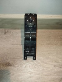 фото thumb №1, Ford fiesta 2013 кнопки вікон керування вікон панель