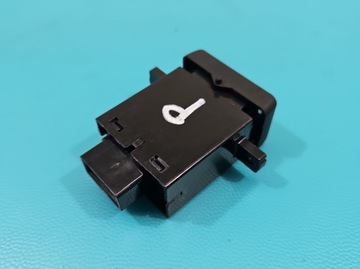 фото thumb №9, Переключатель подогрева сиденья honda accord viii 08- m36580