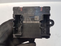 фото thumb №1, Jaguar xe x760 модуль блок керування двері