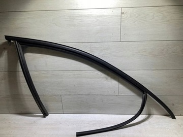 фото thumb №1, Skoda octavia mk3 iii 5e 2017 перед правий прокладка скла