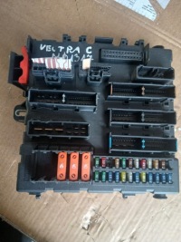 фото thumb №1, Коробка запобіжників модуль 13170895 dd opel vectra c signum