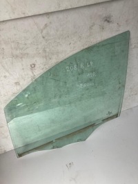 фото thumb №1, Скло двері лівий перед peugeot 208 5d 12r