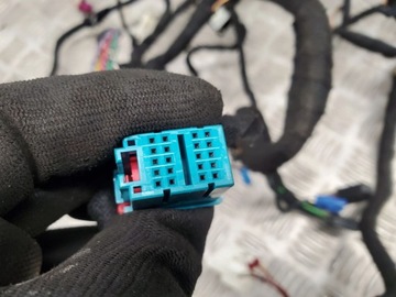 фото thumb №5, Bmw 3 f30 f35 f31 2013 з спереду електропроводка панелі розподільчої