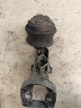 фото thumb №6, Лапи двигуна mercedes w203 2.2 cdi a6112230704