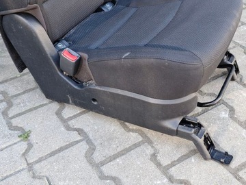 фото thumb №7, Kia carens iv 4 сиденье зад задний левый