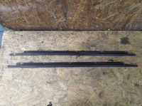 фото thumb №1, Планка накладка скла зад ліва права vw golf v hb