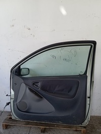 фото thumb №5, Toyota yaris i двері праве