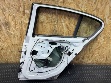 фото thumb №15, Bmw 1 e81 e87 2011 зад сторона правая дверь задние a300 альпийский белый