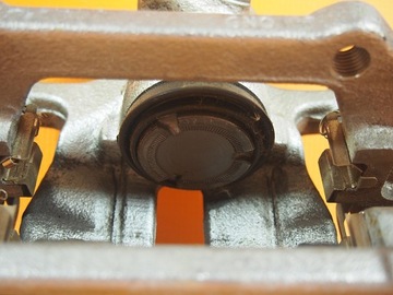 фото thumb №9, Audi a5 8t супорт гальмівний зад lh 300 8k0615403e