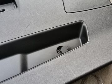 фото thumb №6, Оббивка кришки зад bmw x1 f48 7350844