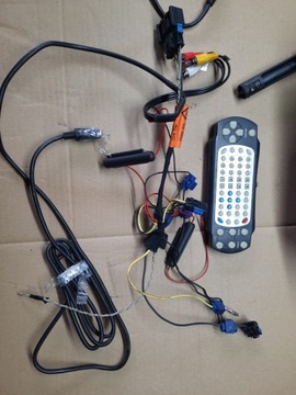 ПОДГОЛОВНИКИ RENAULT ЭКРАНЫ ПУЛЬТЫ ДИСТАНЦИОННОГО УПРАВЛЕНИЯ USB