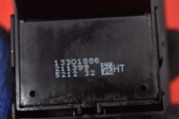 фото thumb №7, Вимикач підйому скла праве перед 13301886 opel astra 4 iv j 11-20