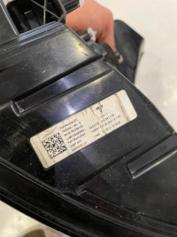 Tesla 3 lift лампа задня ліва + кришка заряджання Київ, фото thumb
