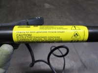 фото thumb №10, Клипса поперечина правый перед opel zafira b 04-14r 1327491