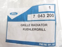 Решётка, рамка бампера перед ford escort 1993-1995 оригинальный номер 7043200 с Разборки, фото thumb