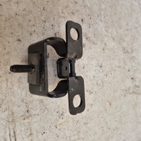 фото thumb №1, Opel astra vi 6 l 22- петля крышки задняя