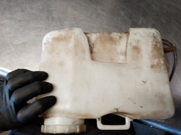 фото thumb №4, Бачок жидкости омывателя задней стёкла mercedes w124 универсал 1248600160