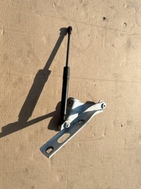 фото thumb №1, Audi q5 8r амортизатор капота з кронштейном 8r0823359a....