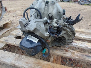 фото thumb №8, Коробка передач коробки передач renault megane iii 1.5 dci 8200859980