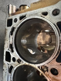 фото thumb №8, Блок двигуна підпора zatarty audi a8 d4 4.2 fsi cdra 079103023s 079103032